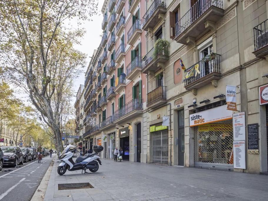 ¡apartamento En El Centro De Barcelona! Leilighet *